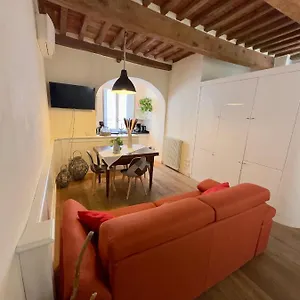https://appartamento-loreto.it-tuscanyhotel.com