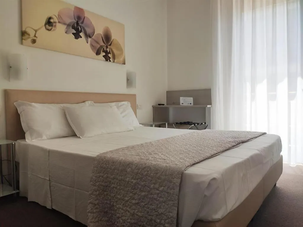 Hotel Villa Anthea Garda  Italia