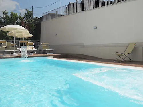 Hotel Villa Anthea Garda  3*, Garda (Verona) Italia