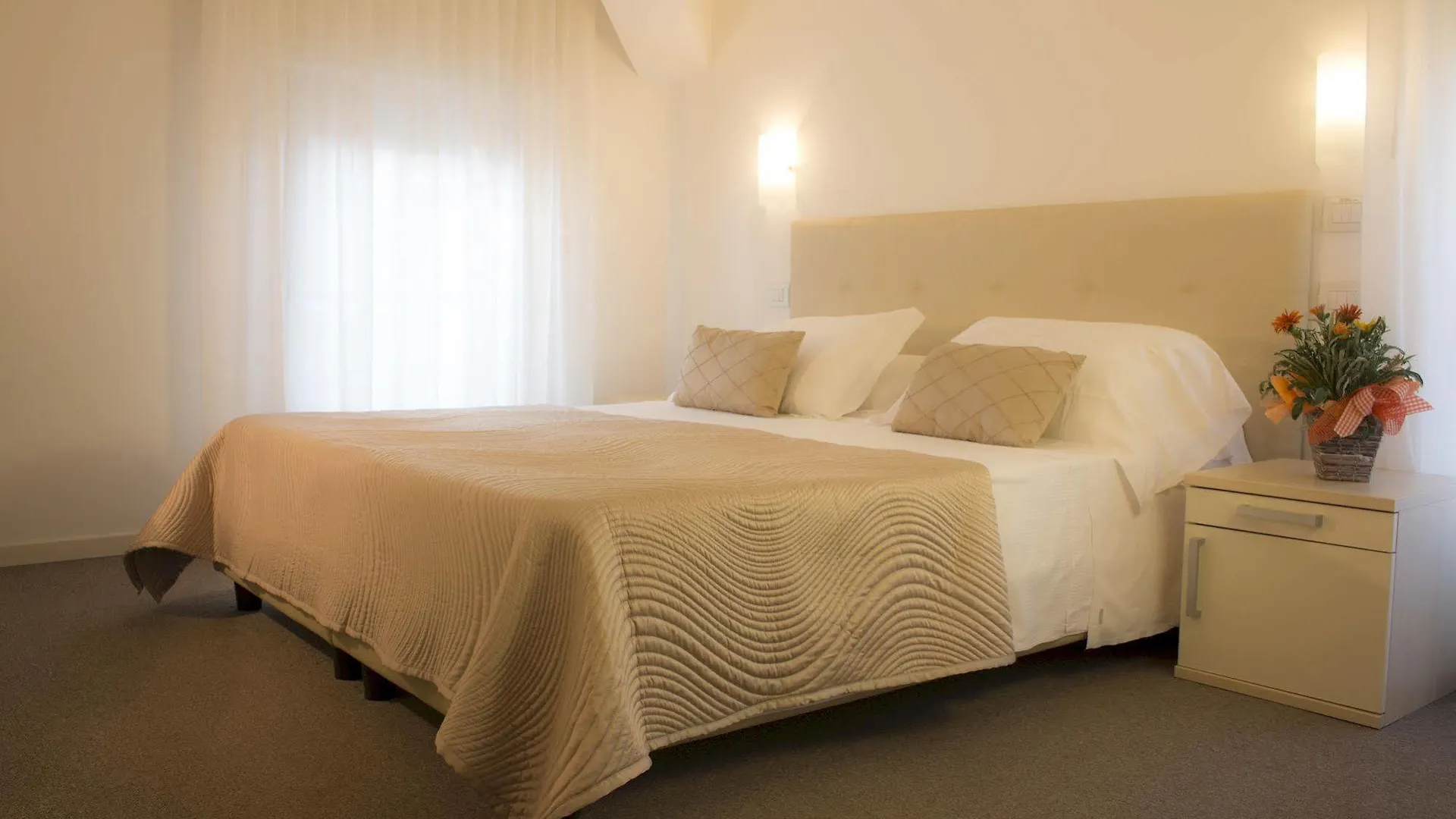 Hotel Villa Anthea Garda  Italia